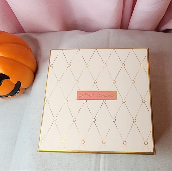 🏷 CLEARANCE! Betsey Johnson It's Fall Yall Pumpkin Spice Mis-matched Earrings. - Picture 8 of 9
